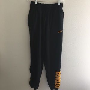 Therma, Dri-fit Nike Sweatpants, Hawkeyes